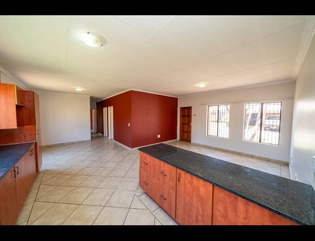 3 BEDROOM TOWNHOUSE FOR SALE IN RAND COLLIERIES